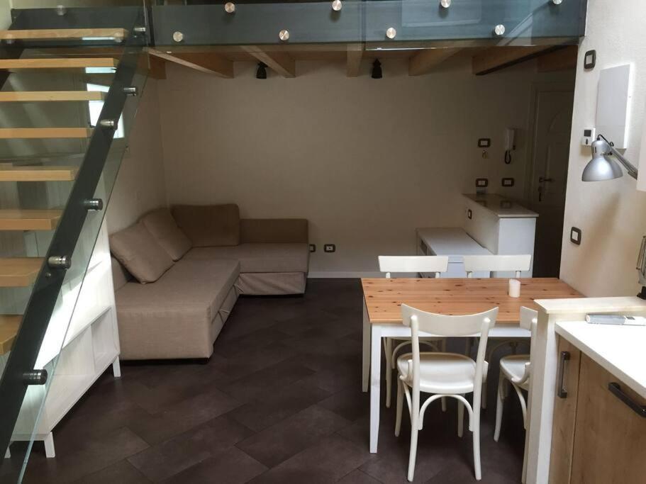Апартаменты Iseo Loft - Comfort In Downtown Экстерьер фото
